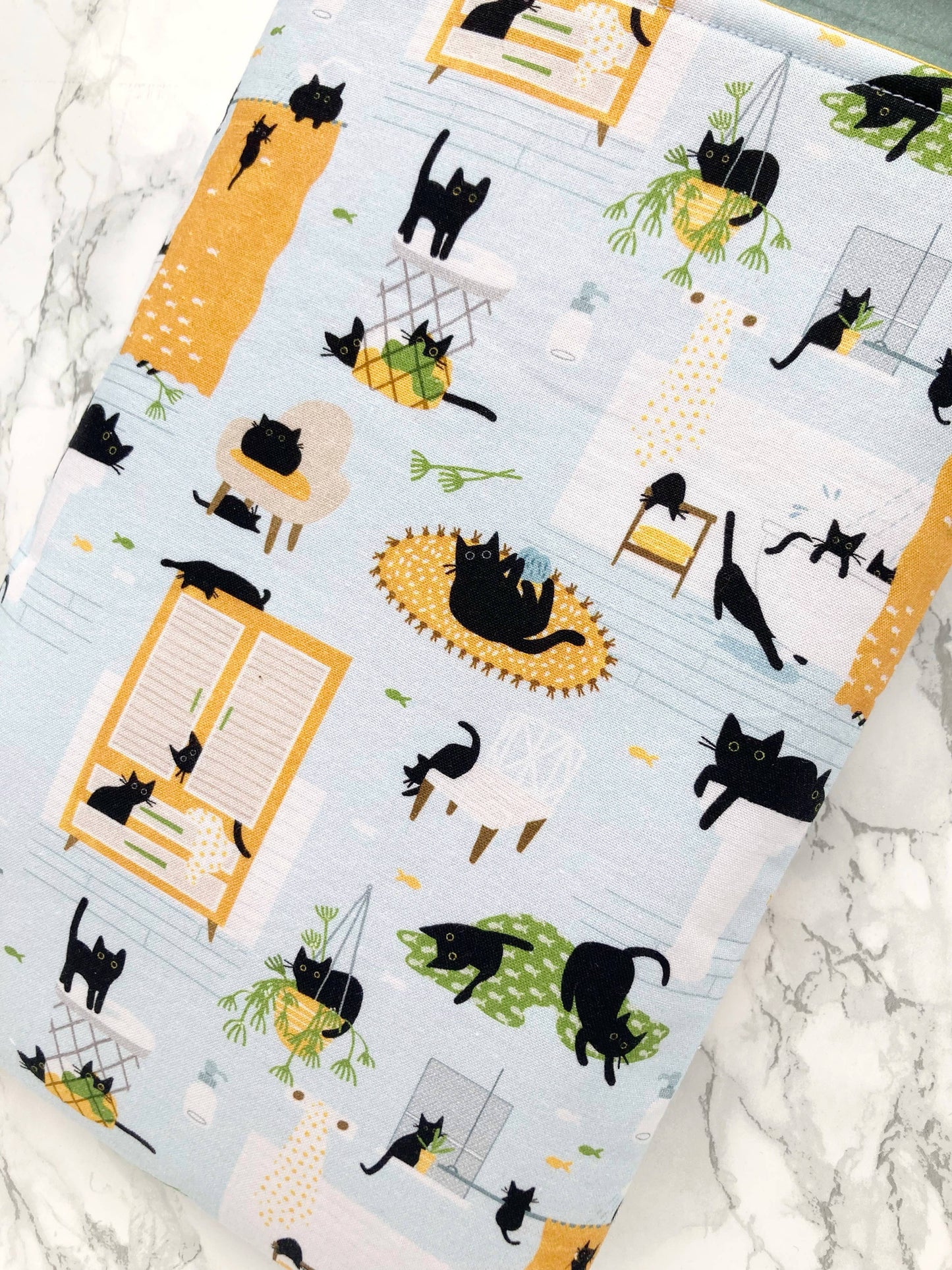 Black Cats padded book / kindle pouch