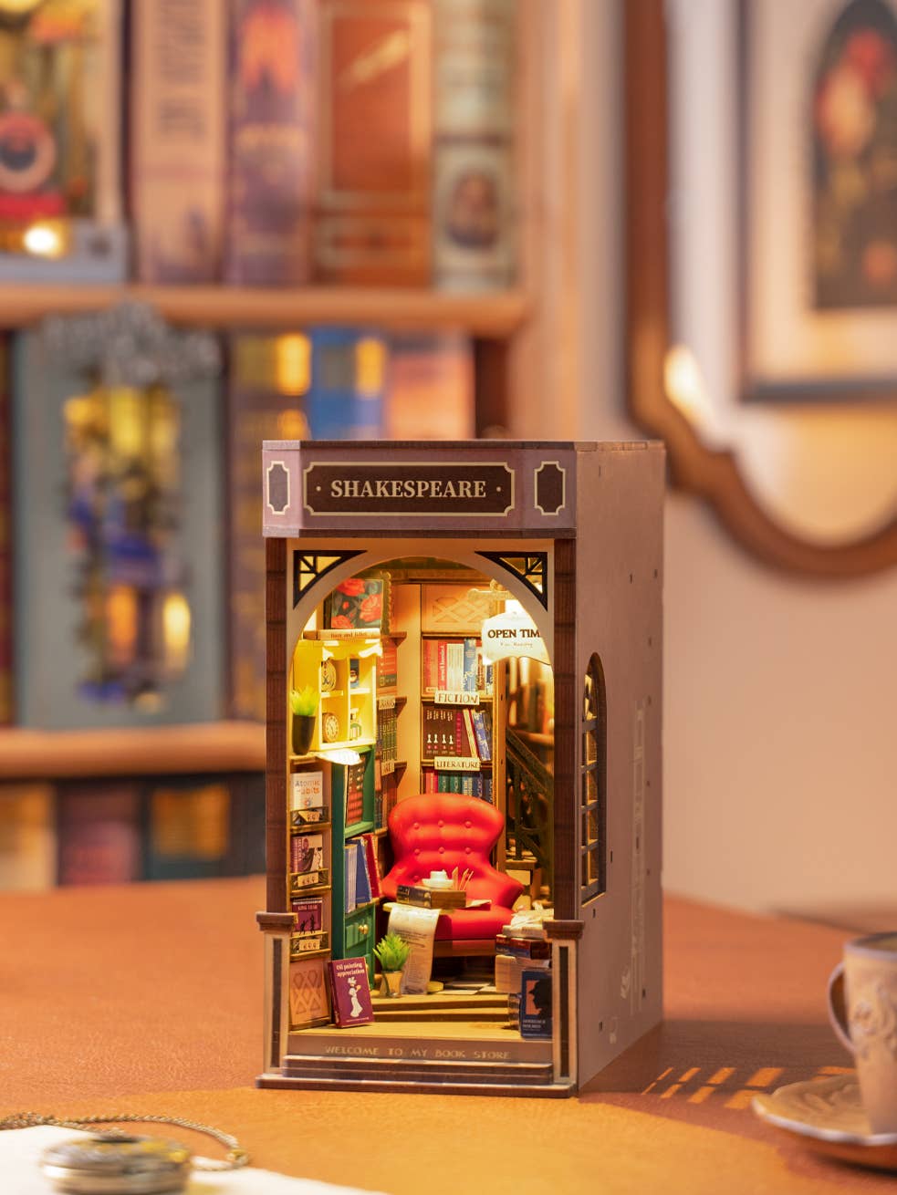 DIY Book Nook Kit: Bookstore