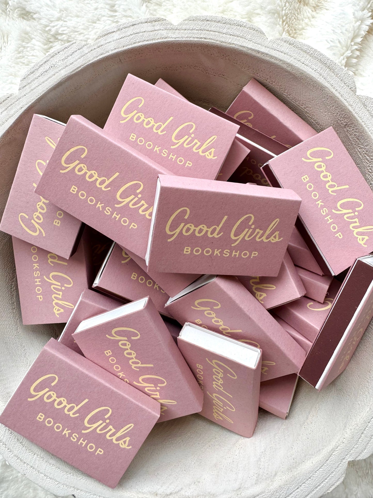 Good Girls Classic Matchbook