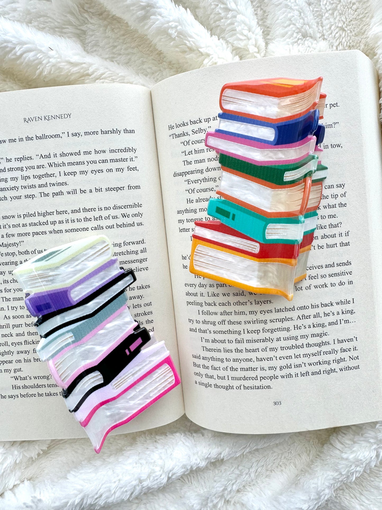 Book Stack Claw Clip