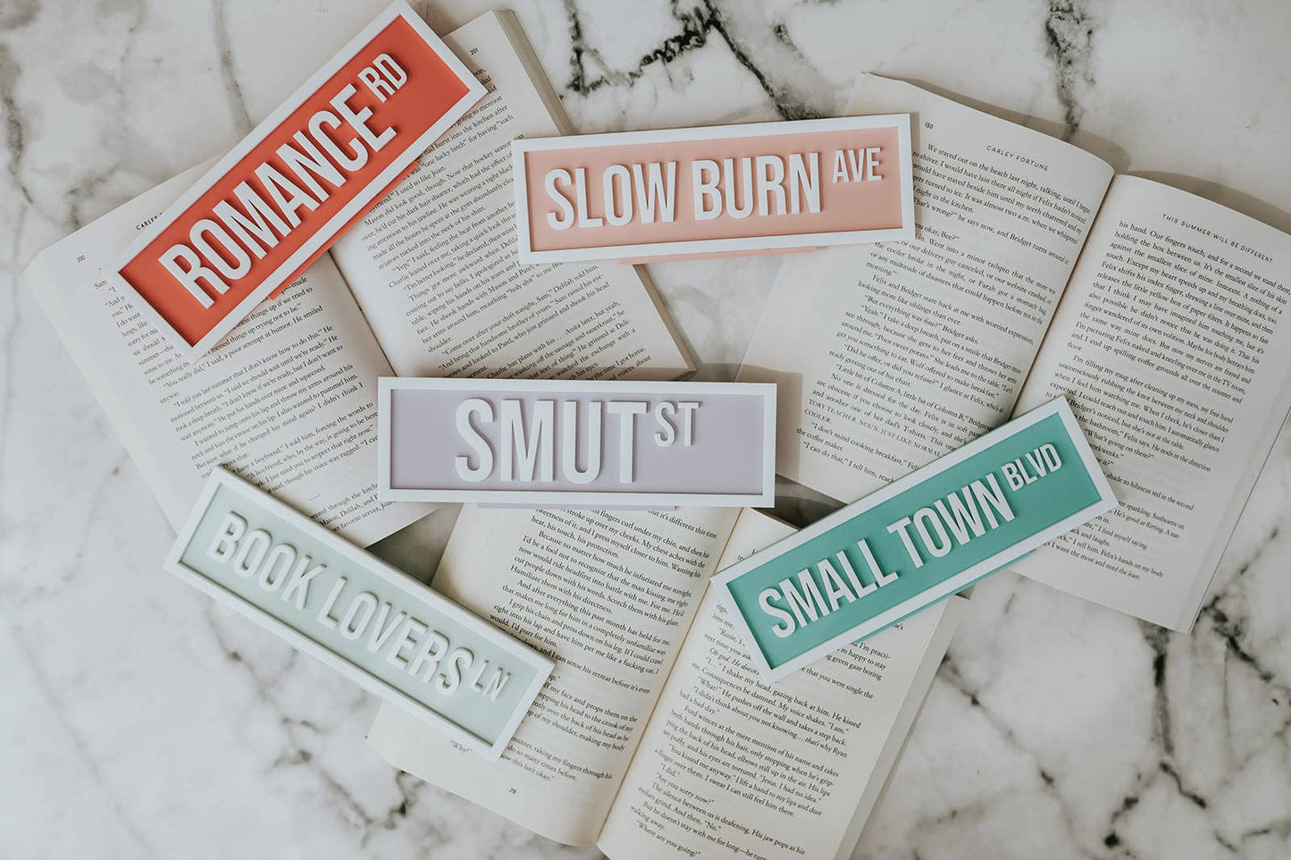 Book Lovers Ln Acrylic Shelf Sign w/ Stand
