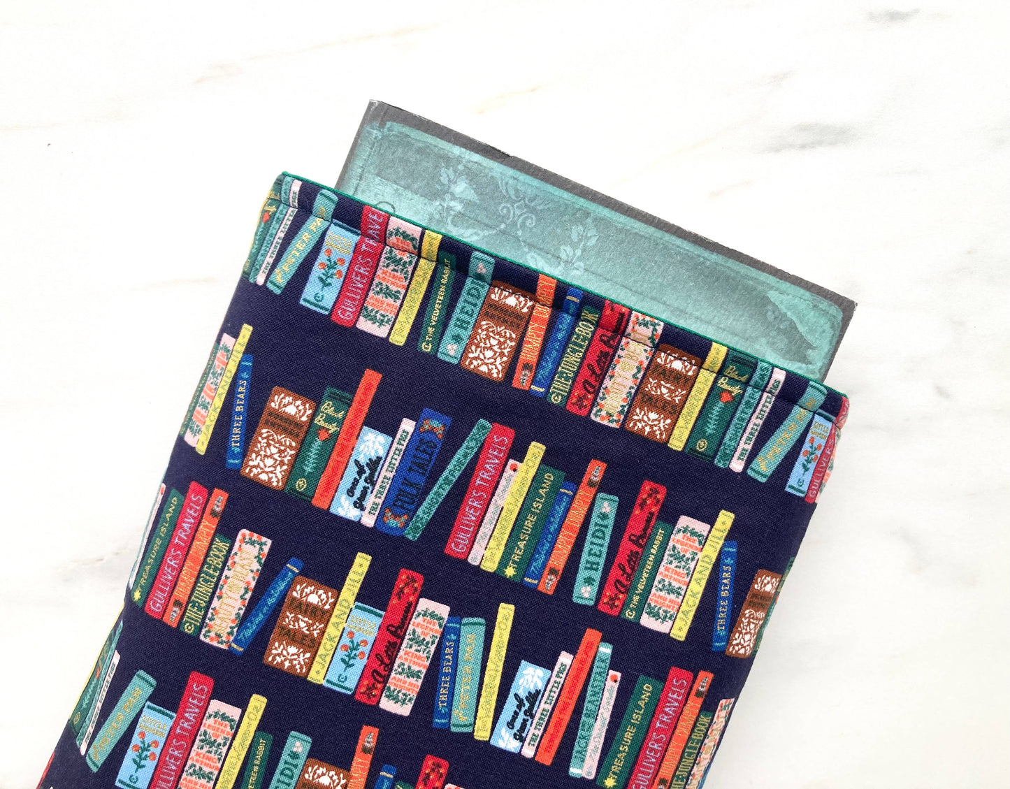 Library Shelves padded book / kindle pouch