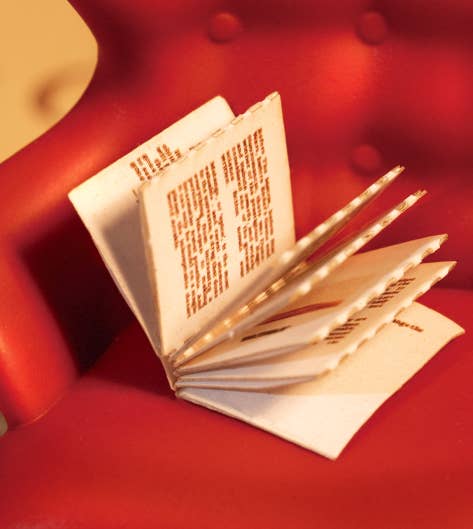 DIY Book Nook Kit: Bookstore